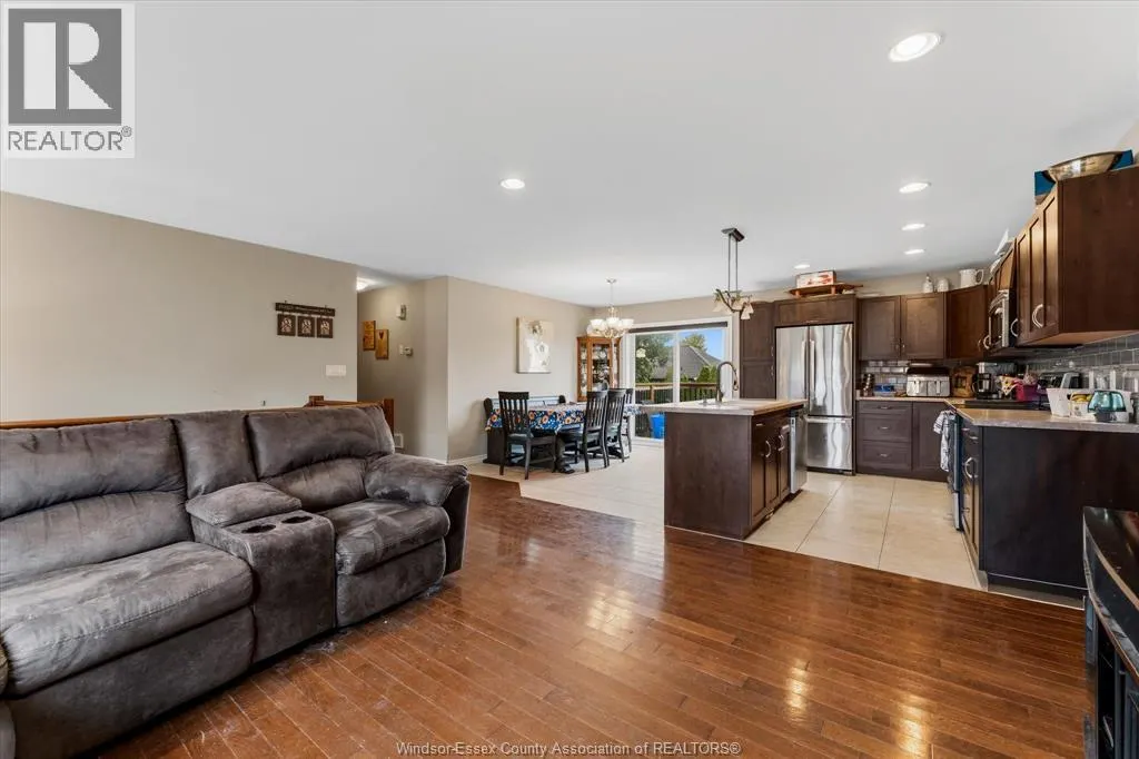 341 PIROLI CRESCENT