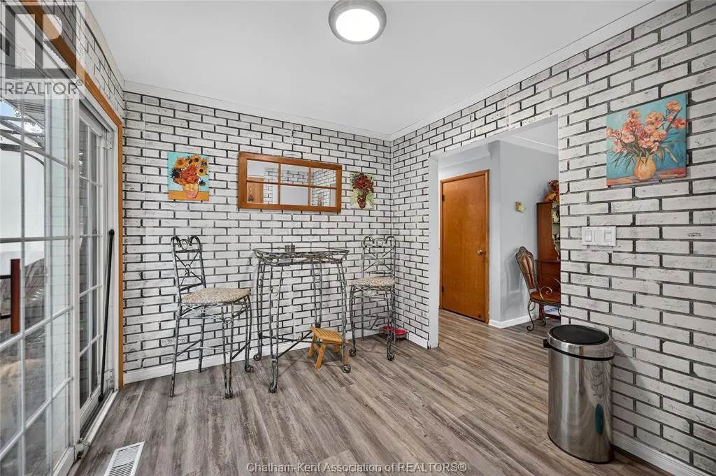 447 SYDENHAM STREET