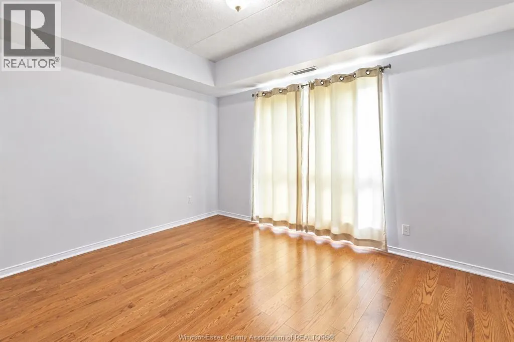 451 GRAND MARAIS ROAD West Unit# 114