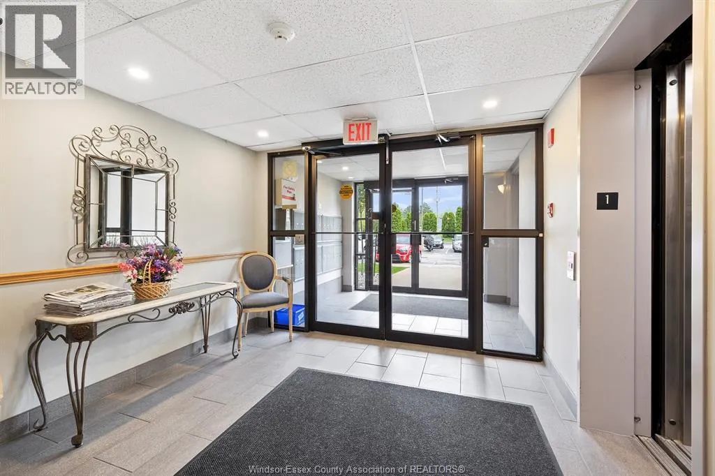 451 GRAND MARAIS ROAD West Unit# 114