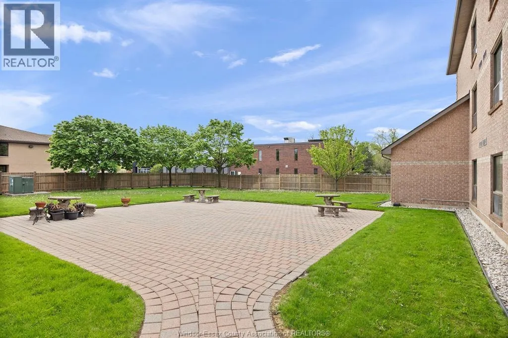 451 GRAND MARAIS ROAD West Unit# 114