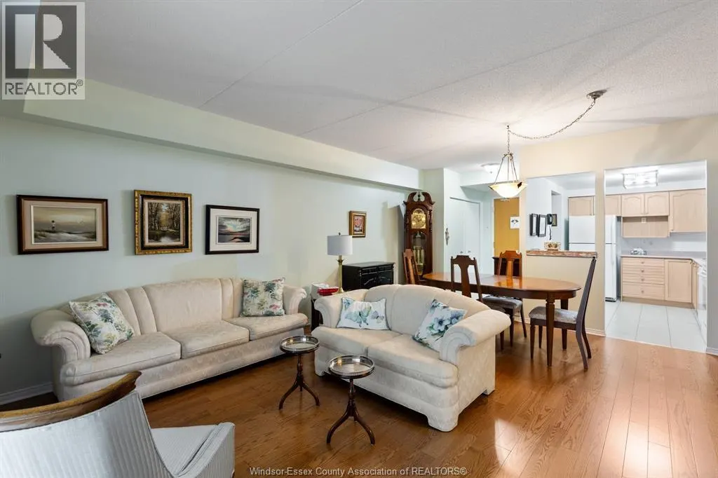 451 GRAND MARAIS ROAD West Unit# 114