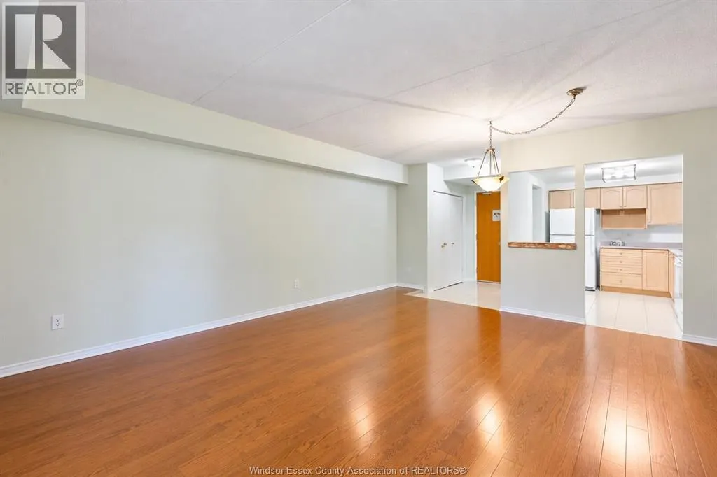 451 GRAND MARAIS ROAD West Unit# 114