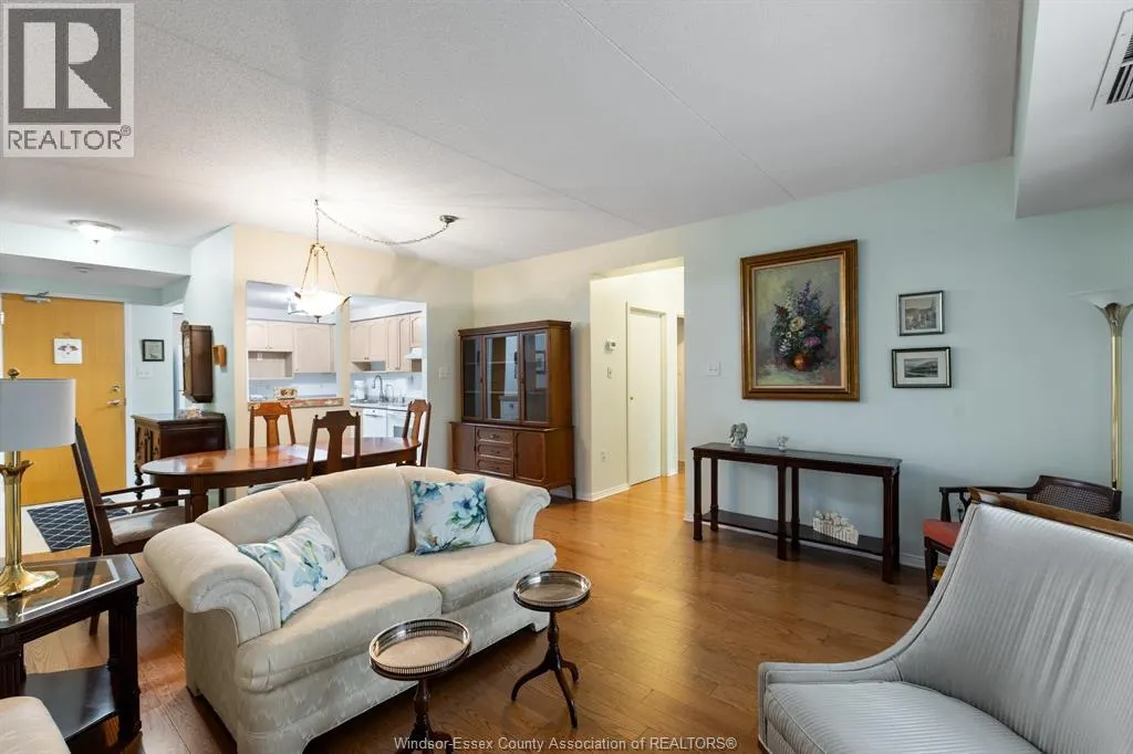 451 GRAND MARAIS ROAD West Unit# 114