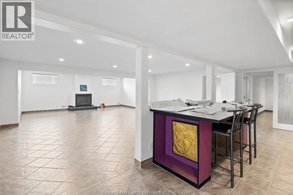 389 PINEHURST DRIVE