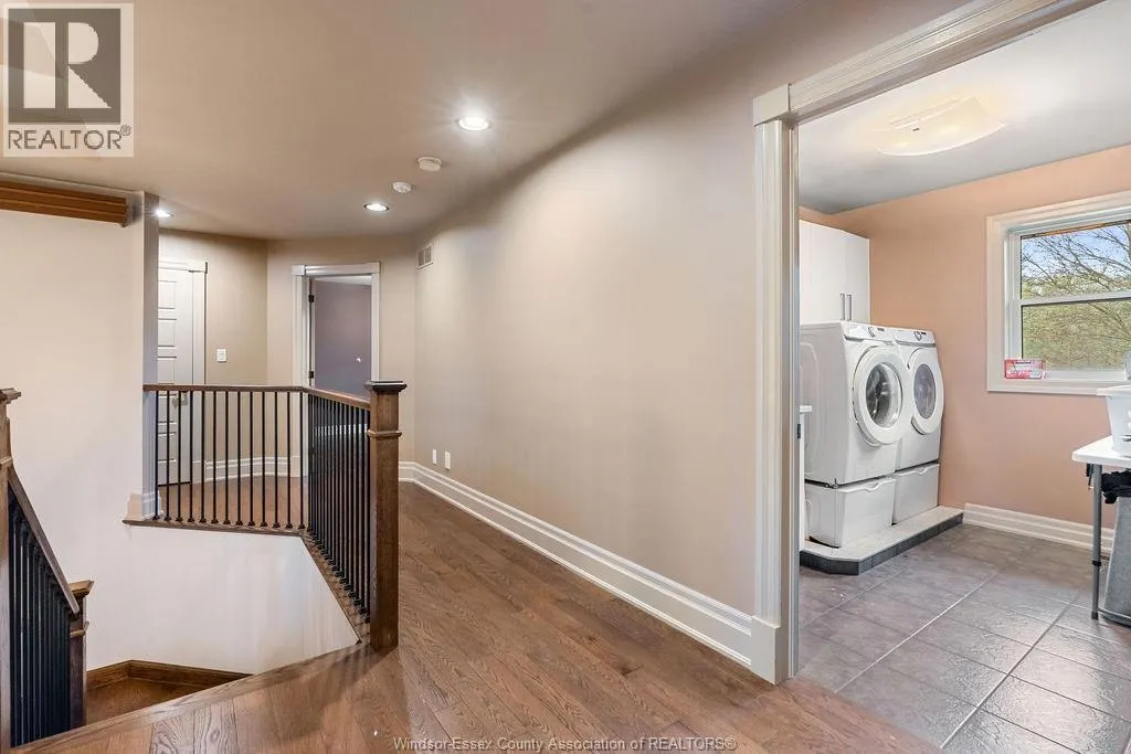 1120 Deerview