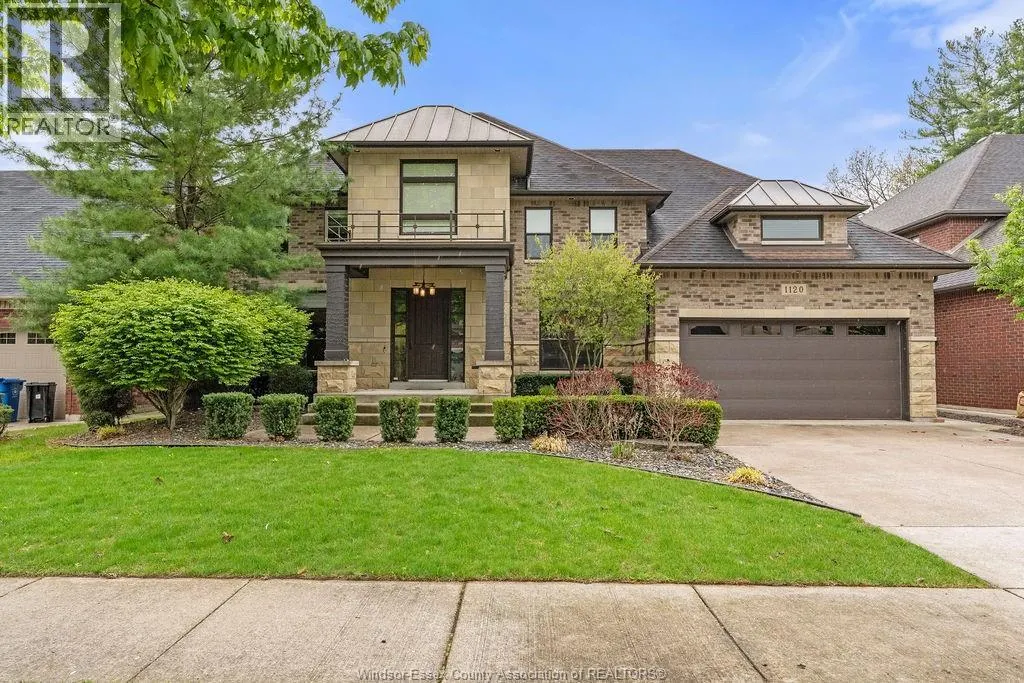 1120 Deerview