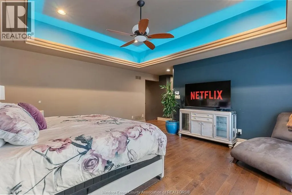 1120 Deerview