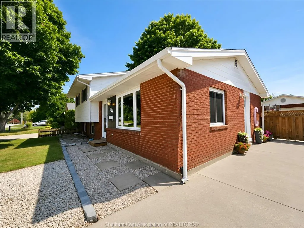 334 MCNAUGHTON AVENUE