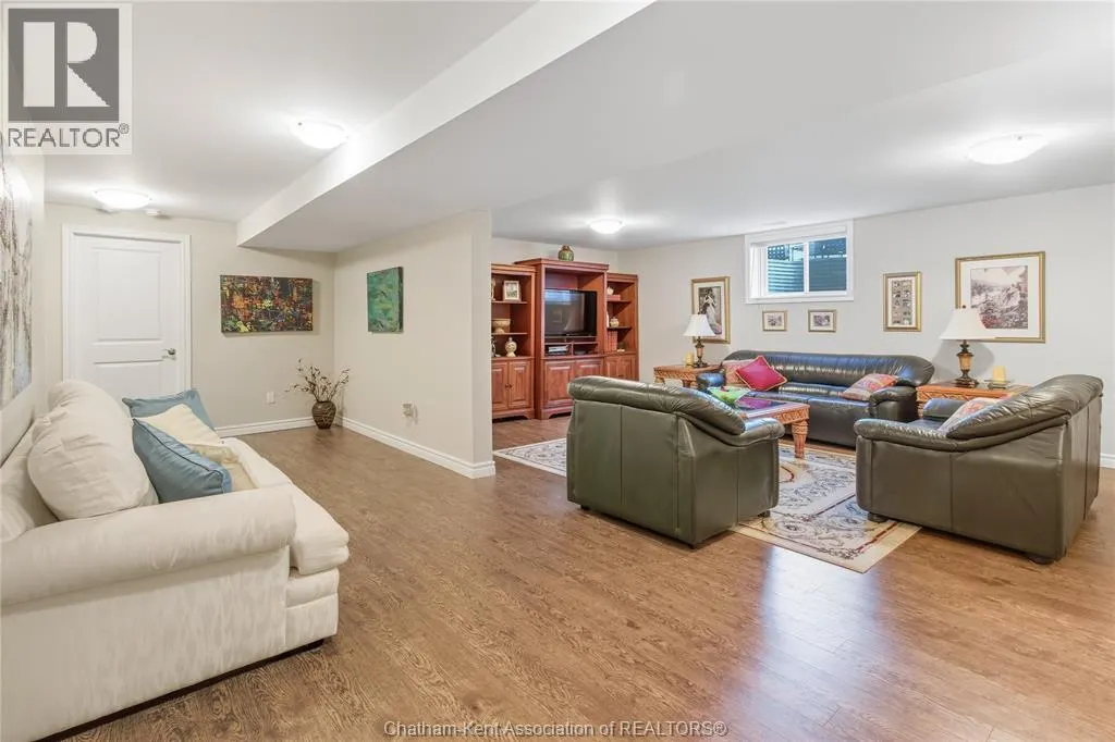 113 COTTAGE PLACE
