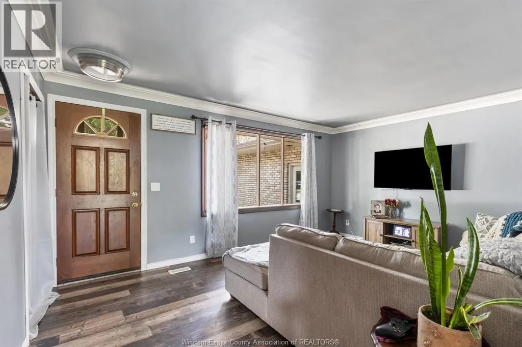 371 OAK STREET
