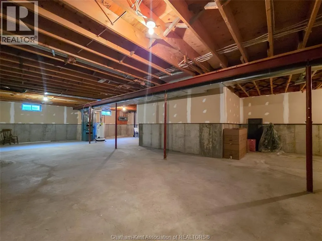 21 Earl DRIVE