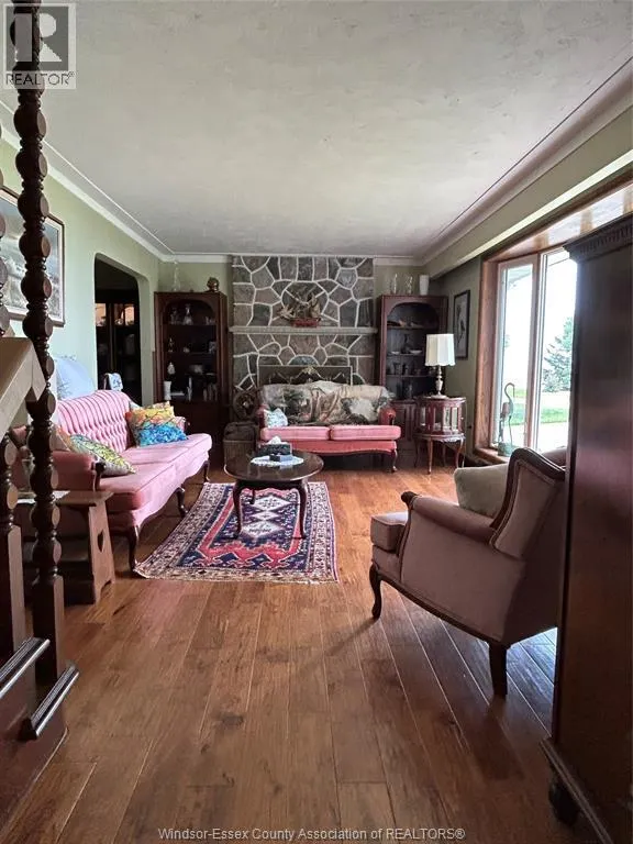90 HARBOURVIEW