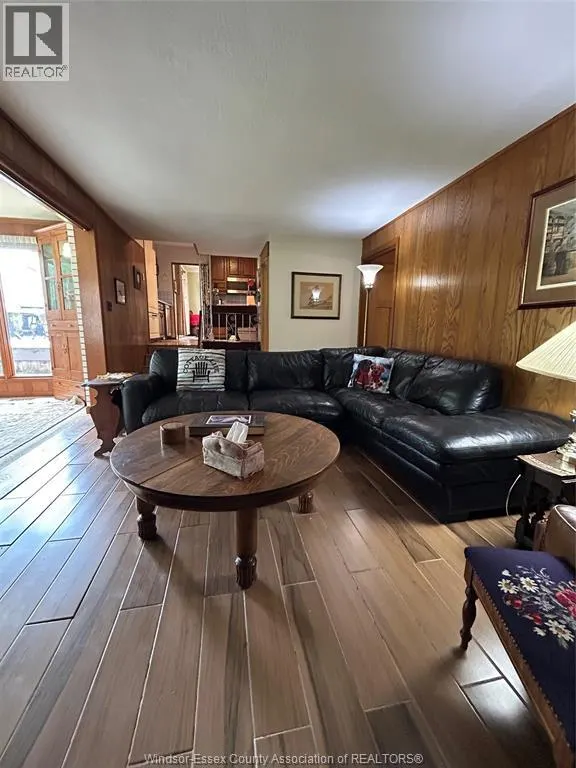 90 HARBOURVIEW