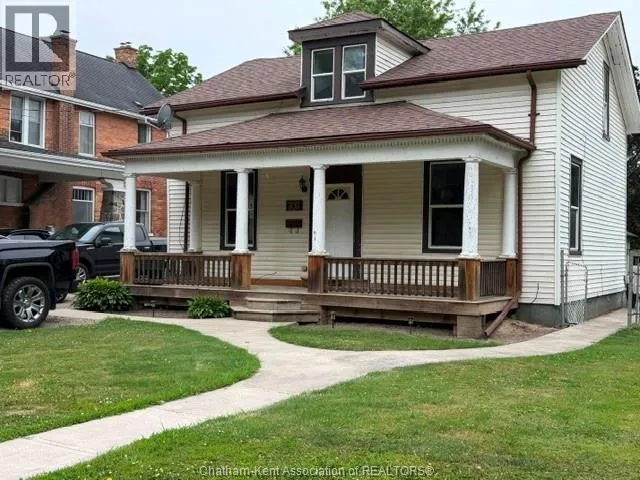303 Wellington STREET West