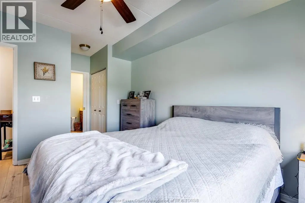 315 Village Grove Unit# 305
