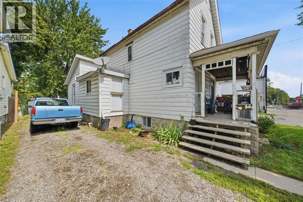 266 Devine STREET