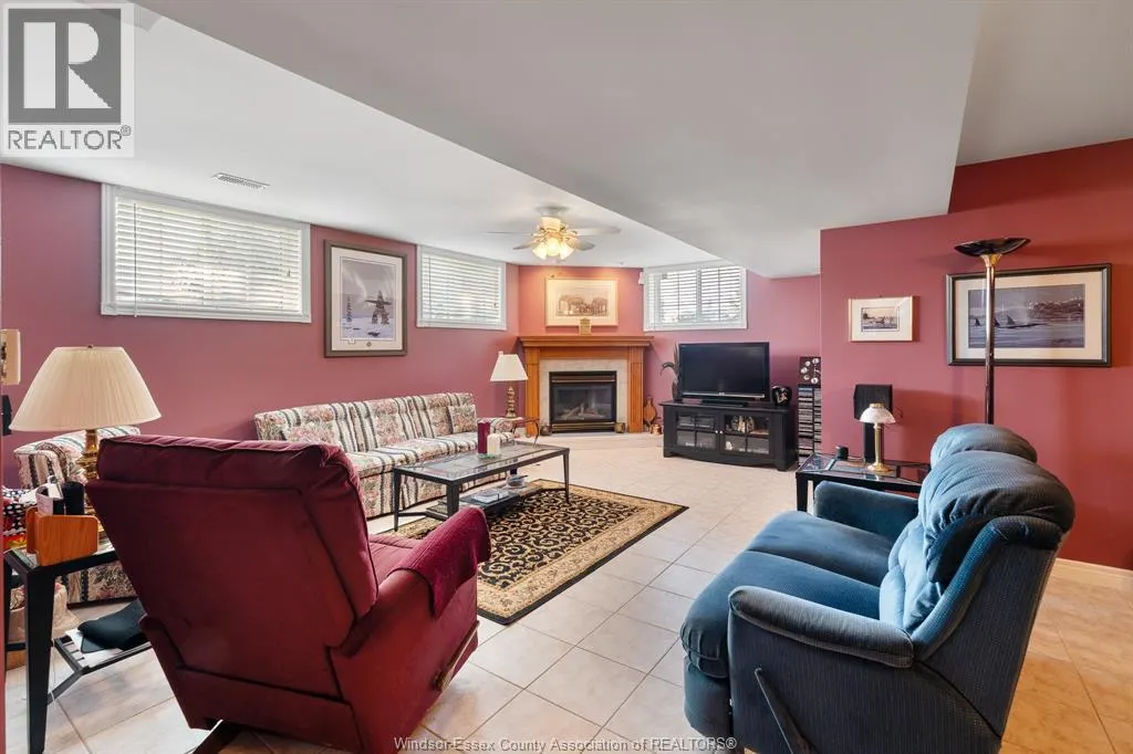 41 Queens Hill CRESCENT