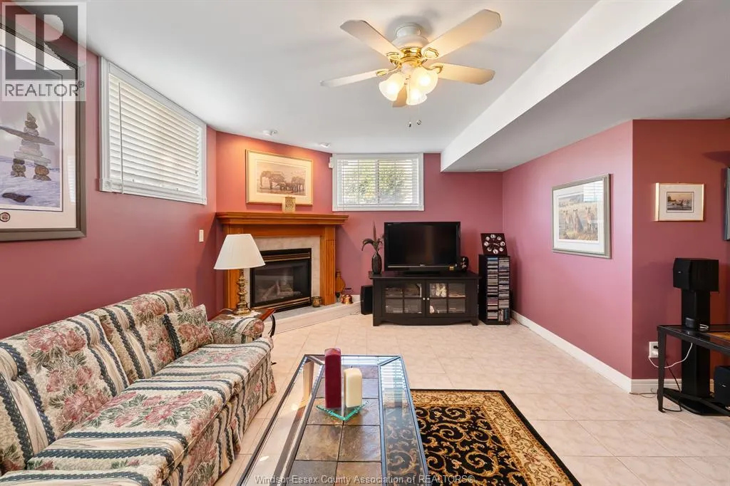 41 Queens Hill CRESCENT