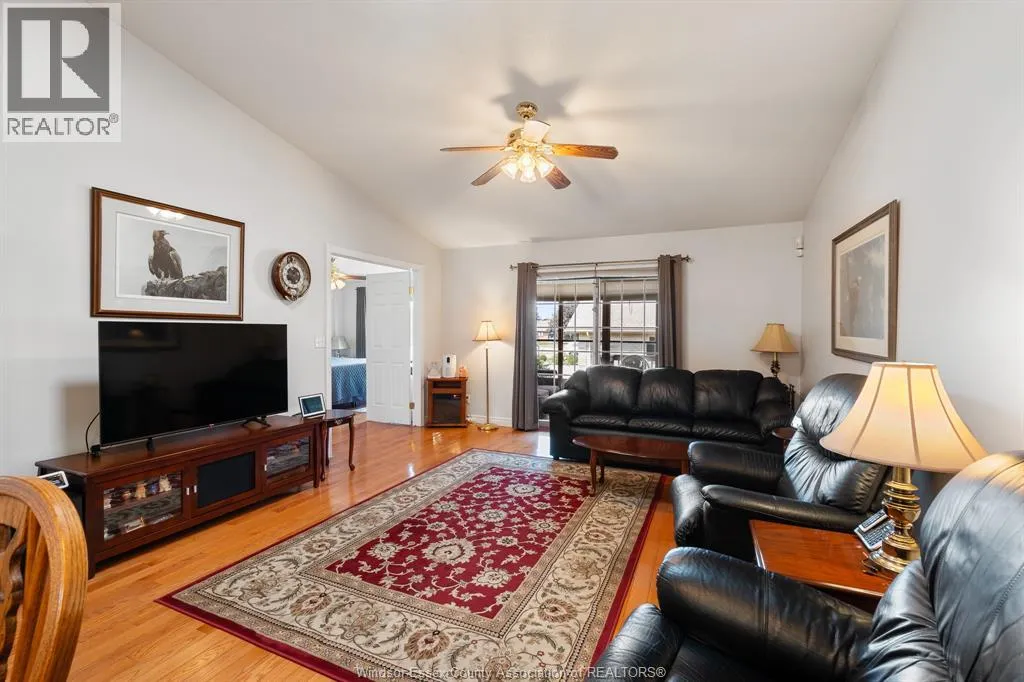 41 Queens Hill CRESCENT