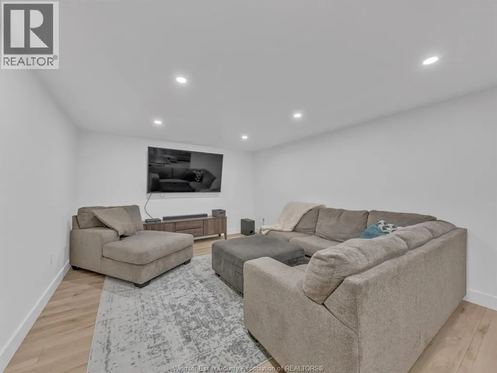 3639 SEVEN LAKES DRIVE