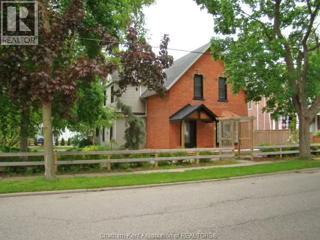 26 ERIE STREET South