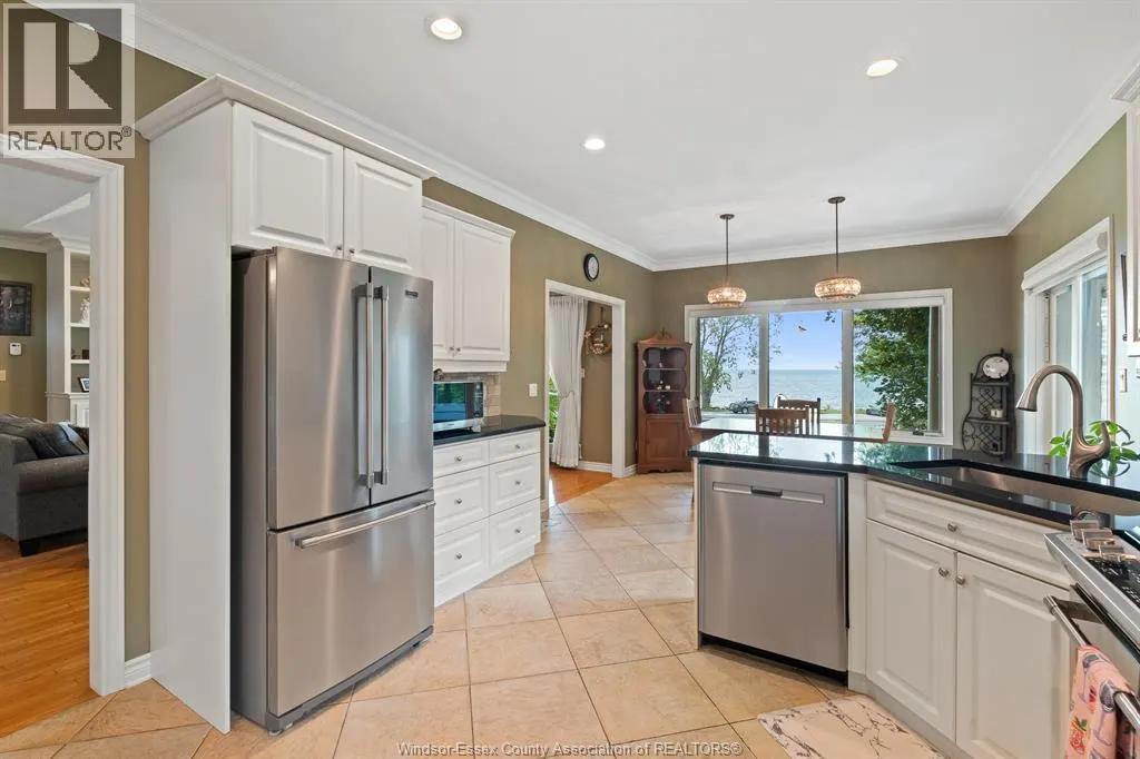 501 LAKE DRIVE