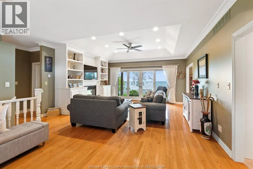 501 LAKE DRIVE