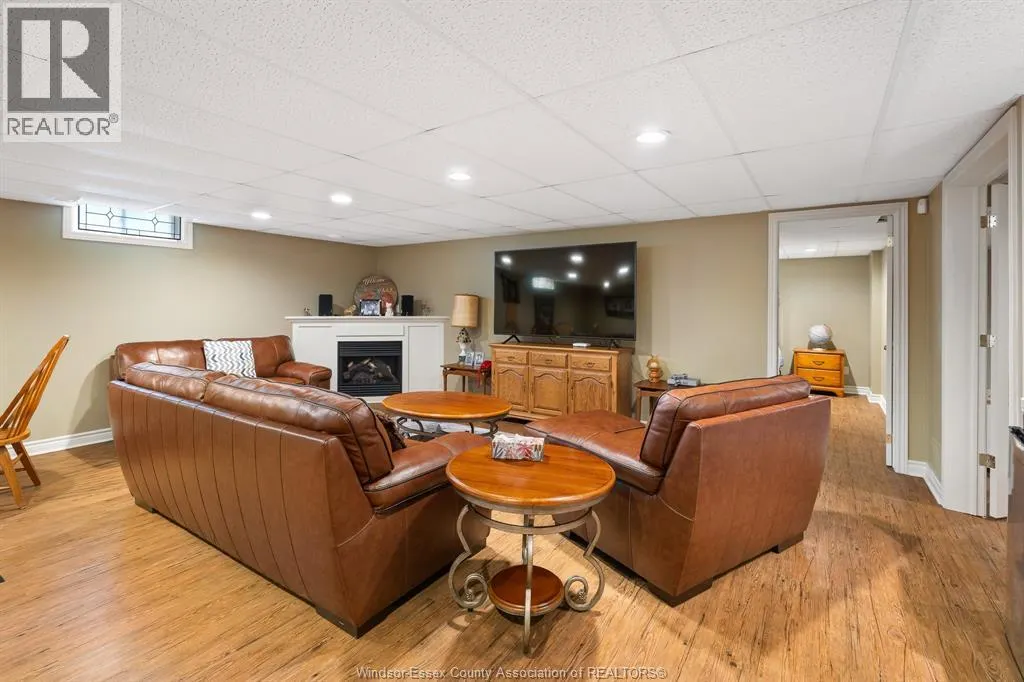 501 LAKE DRIVE