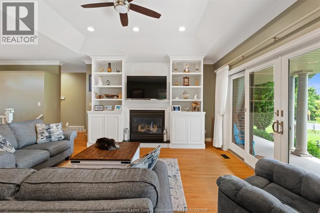 501 LAKE DRIVE