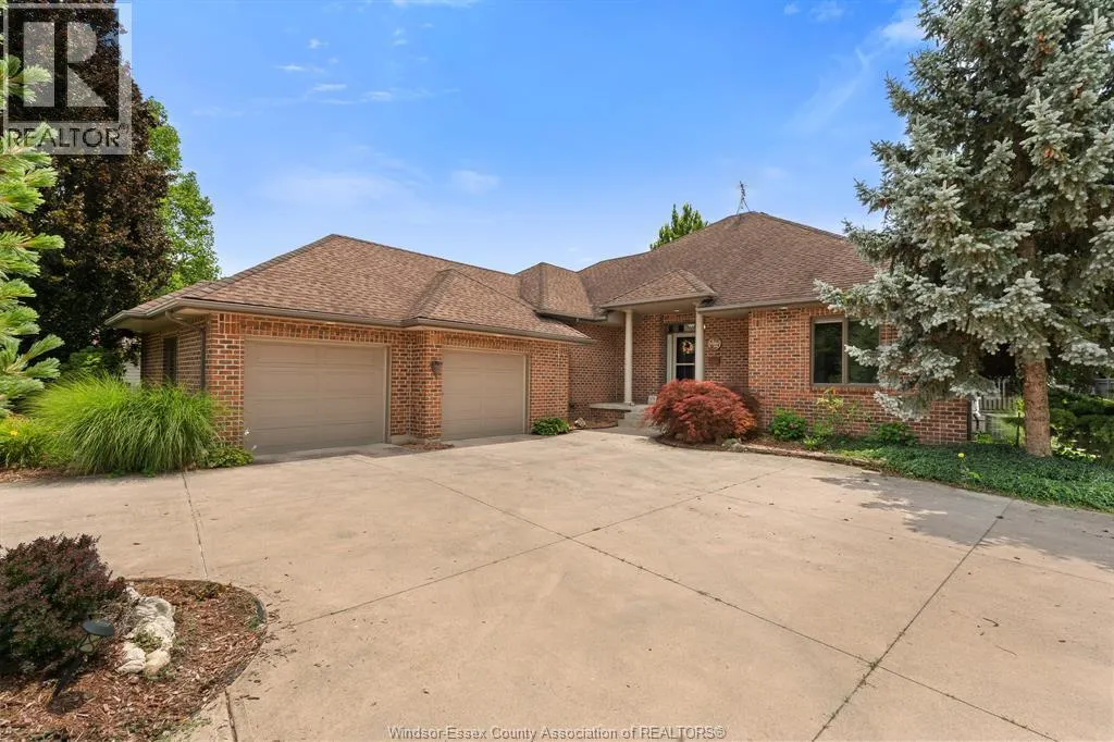 501 LAKE DRIVE