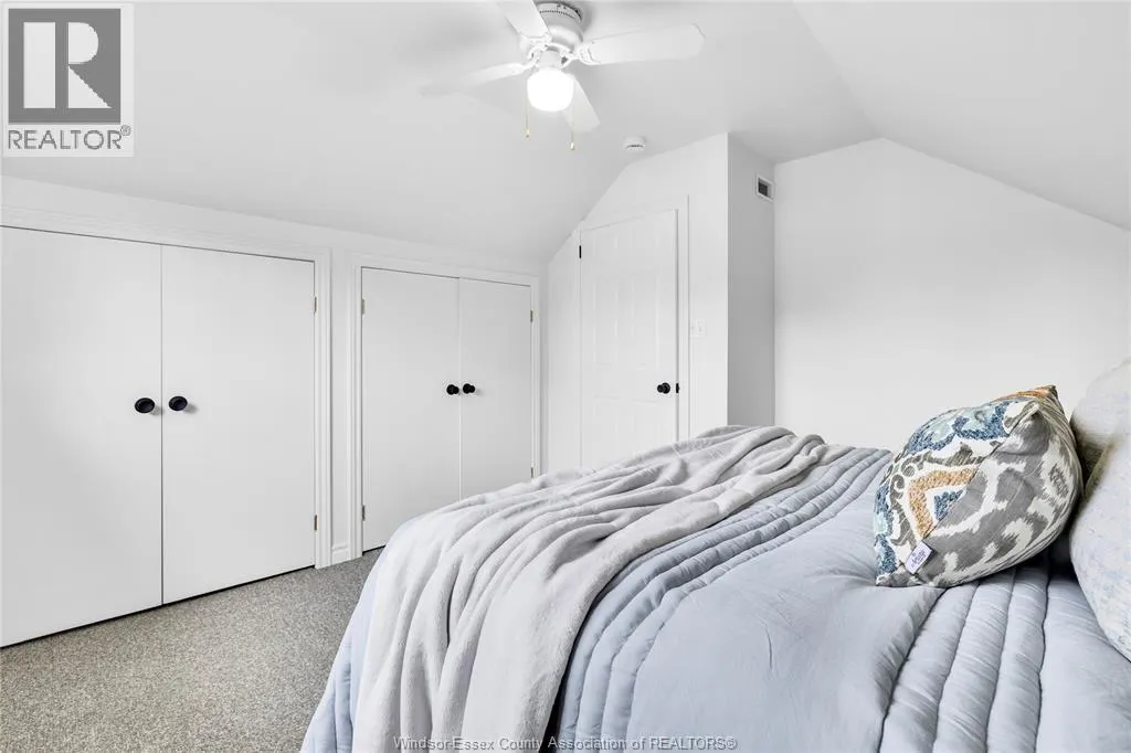 1073 Martin Lane