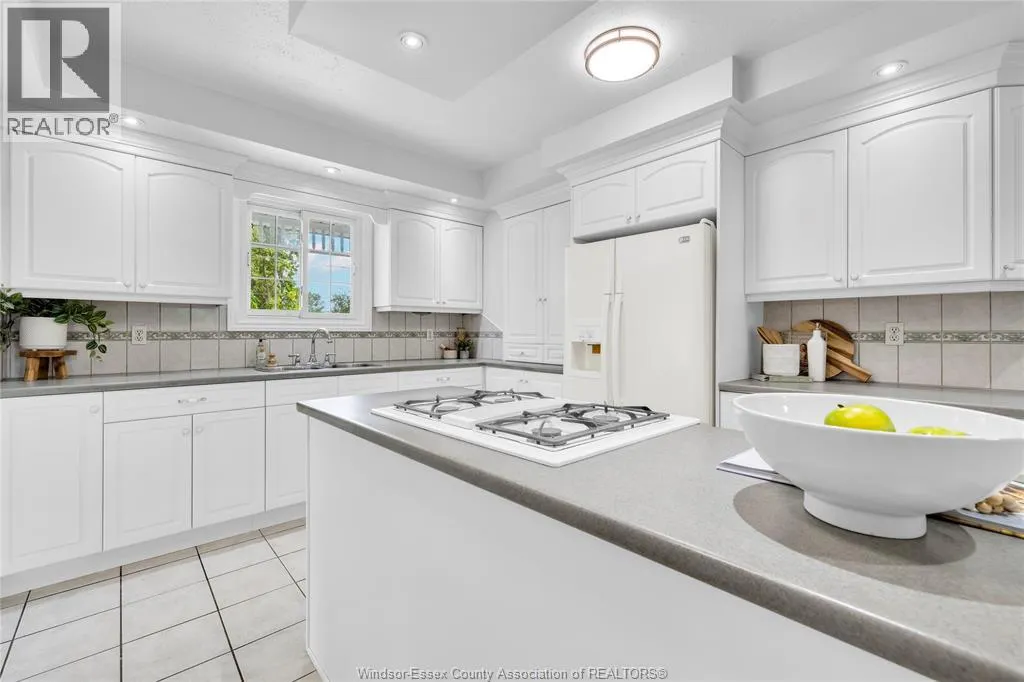 1073 Martin Lane
