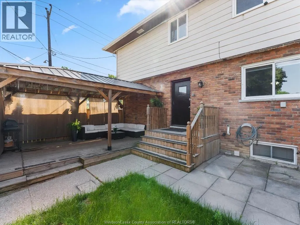 22 TAYLOR AVENUE
