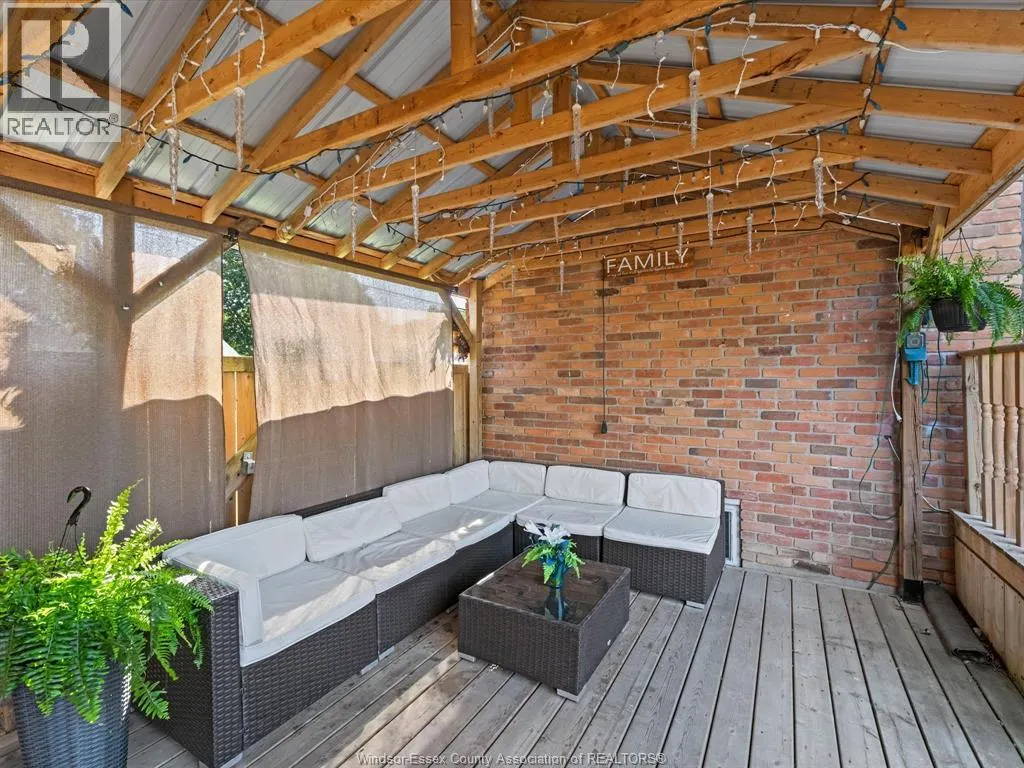 22 TAYLOR AVENUE
