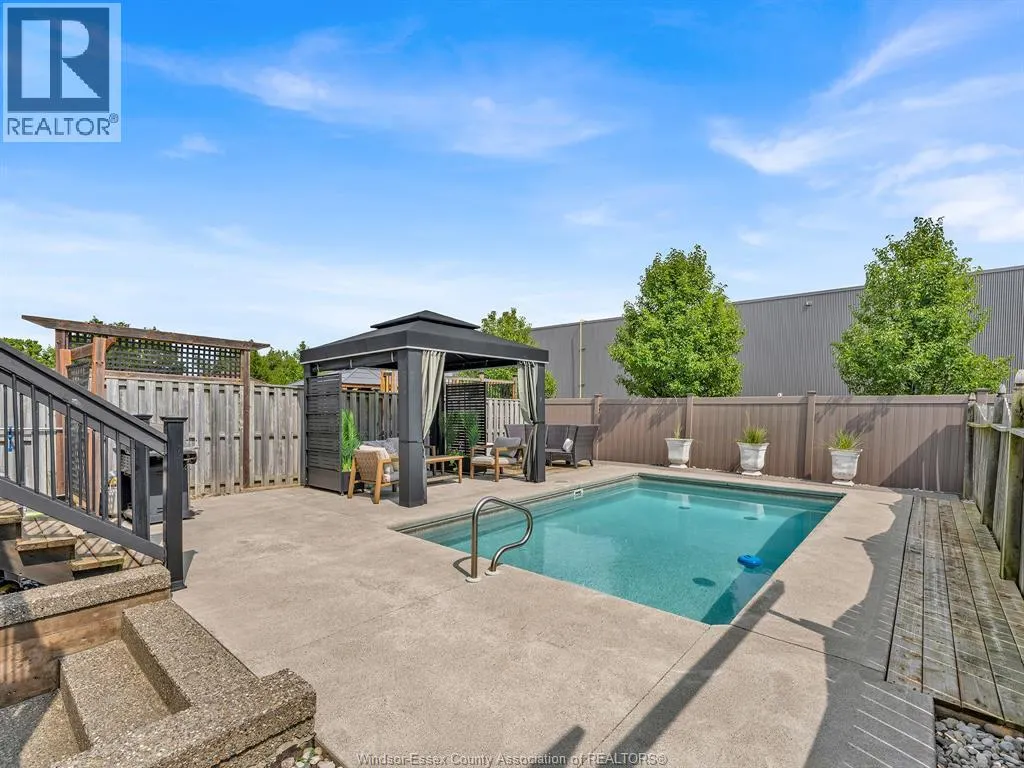 1594 HEATHERGLEN DRIVE