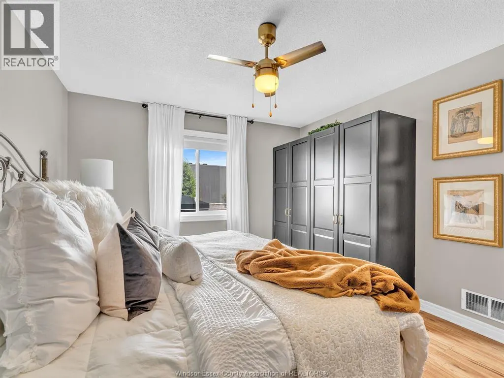 1594 HEATHERGLEN DRIVE
