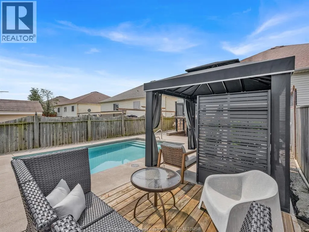 1594 HEATHERGLEN DRIVE