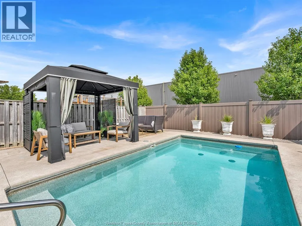 1594 HEATHERGLEN DRIVE