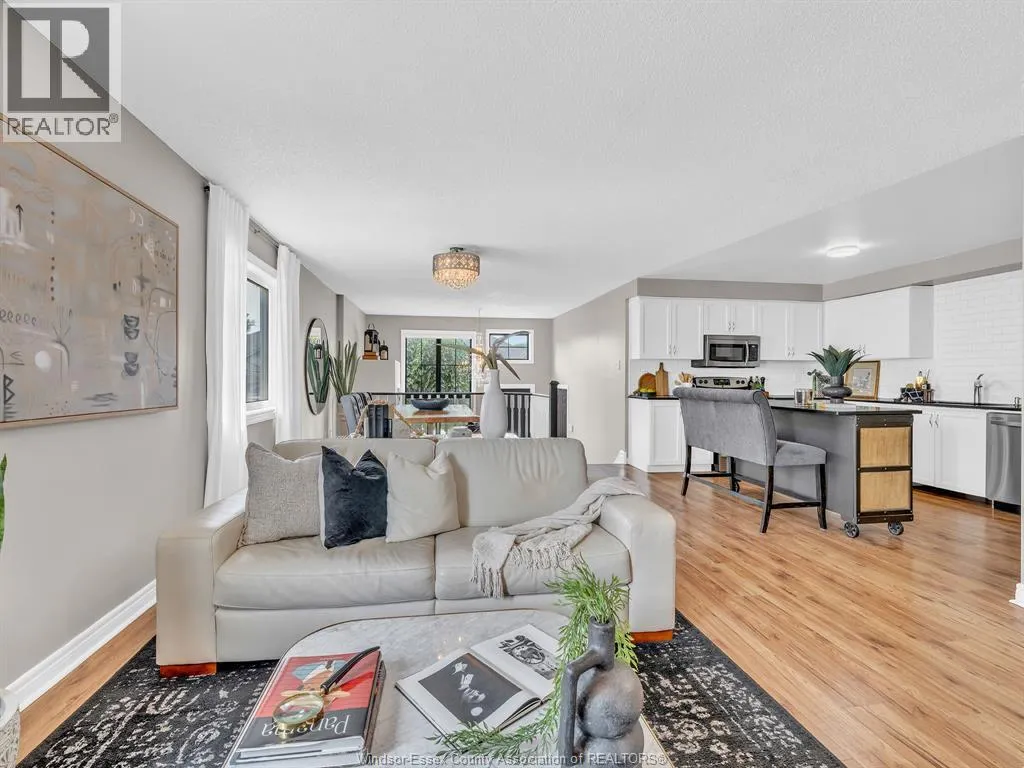 1594 HEATHERGLEN DRIVE