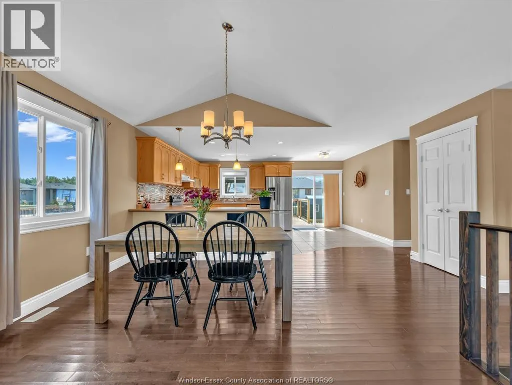 8401 MIDDLE Sideroad