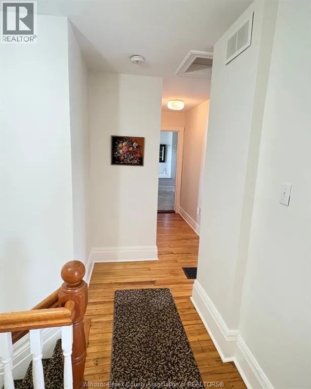 83 NELSON STREET West