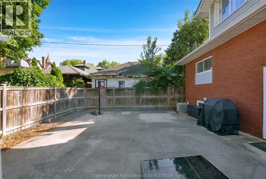 79 FOREST STREET