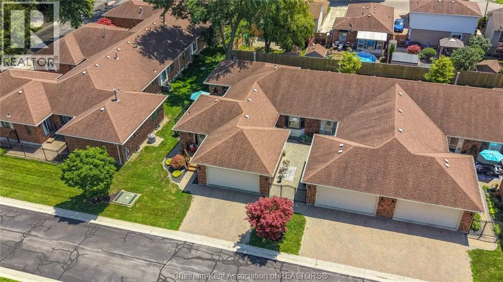26-21 EARL DRIVE