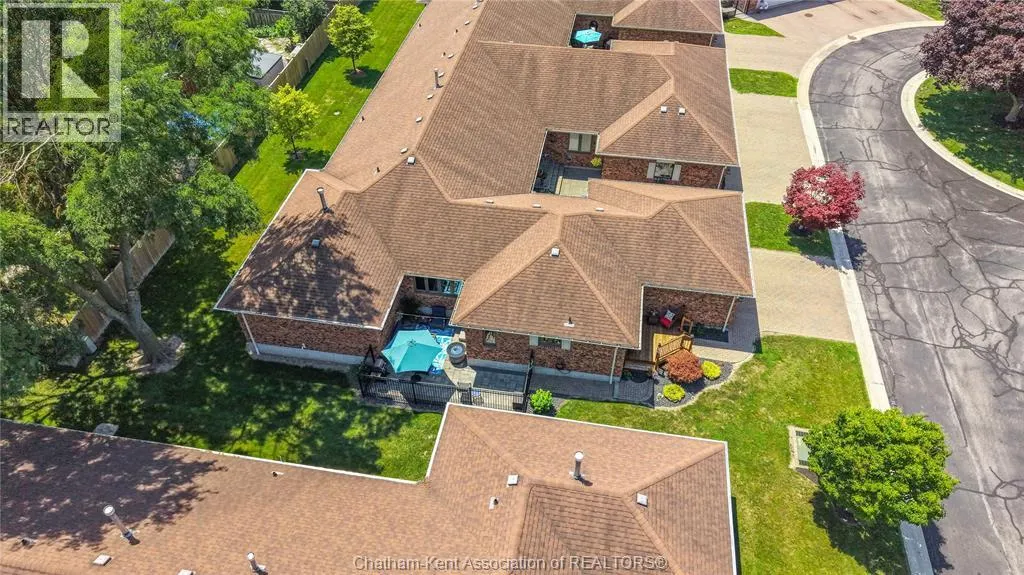 26-21 EARL DRIVE