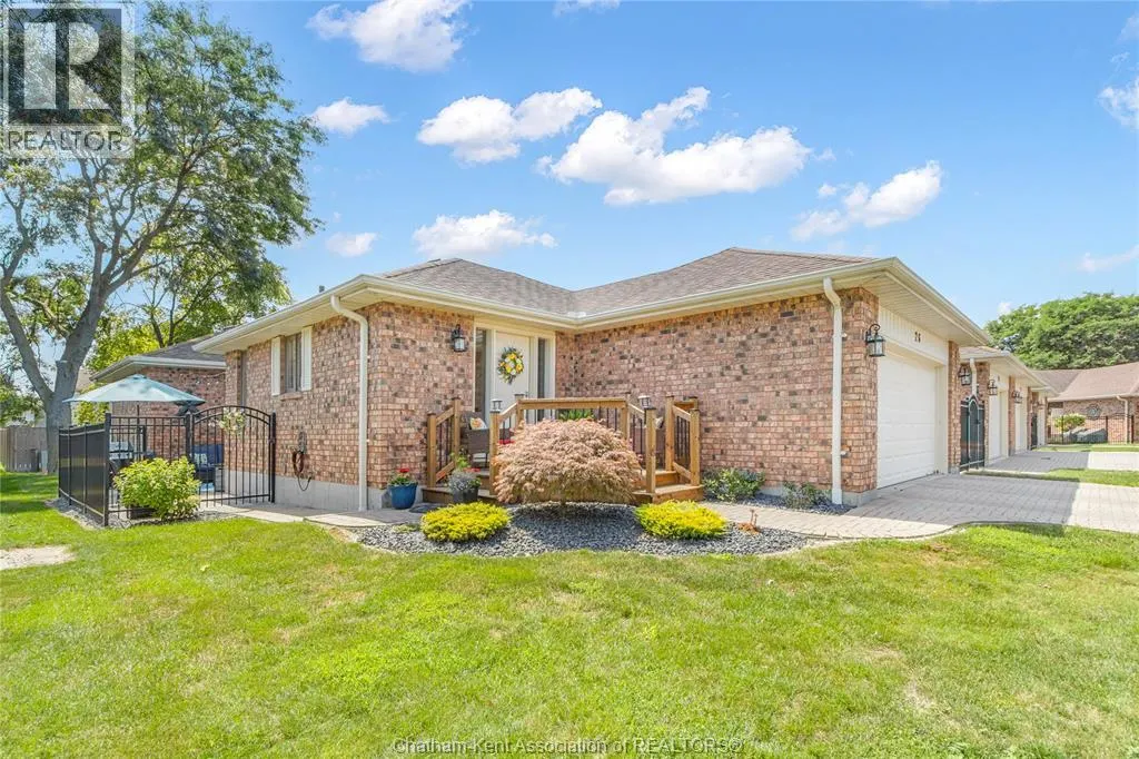 26-21 EARL DRIVE