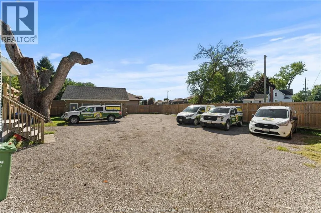 2485 FRONT ROAD