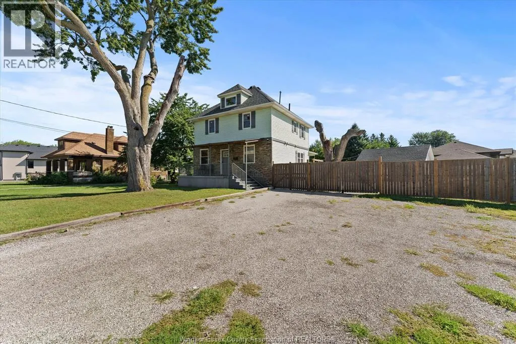 2485 FRONT ROAD