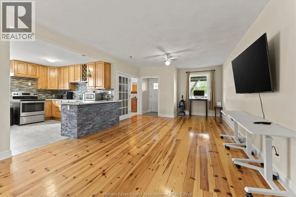 2485 FRONT ROAD