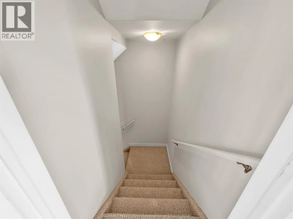 1049 HUNTINGTON BOULEVARD
